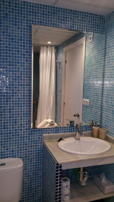 Seafront Apartment With Open-Air Heated Pool Fuengirola Dış mekan fotoğraf